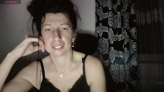 Snapshot of RosieHayes chatting on November 26, 9:16 pm RosieHayes online show from November 26, 9:16 pm