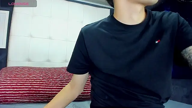 Snapshot of Matteo12_ chatting on September 15, 5:07 am Matteo12 online show from September 15, 5:07 am