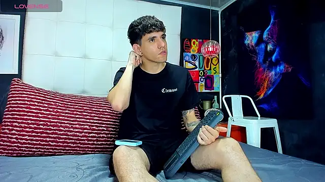 Snapshot of Matteo12_ chatting on September 21, 8:32 pm Matteo12 online show from September 21, 8:32 pm