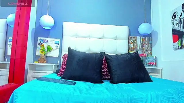 Snapshot of Matteo12_ chatting on November 5, 3:50 am Matteo12 online show from November 5, 3:50 am