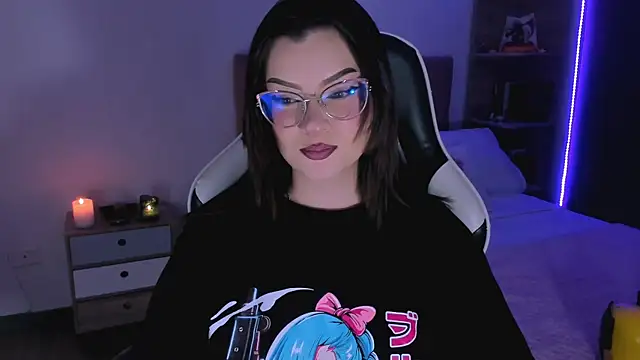 OphelianaRose33 online show from October 6, 8:06 pm