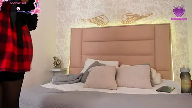 white leti online show from September 26, 9:52 pm