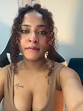 Snapshot of Kass_1 chatting on November 21, 2:54 am Kass 1 online show from November 21, 2:54 am