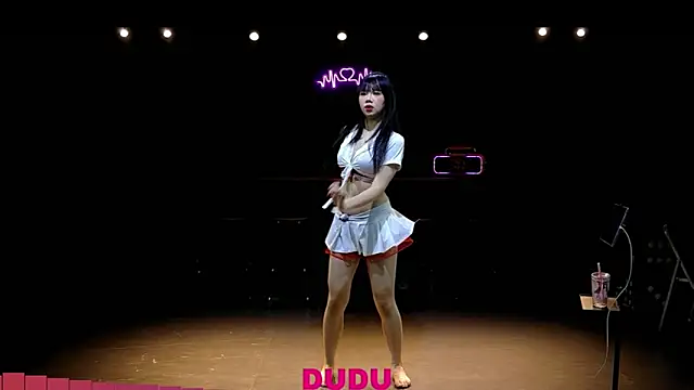 Snapshot of yznt-dudu chatting on September 12, 11:10 am yznt-dudu online show from September 12, 11:10 am