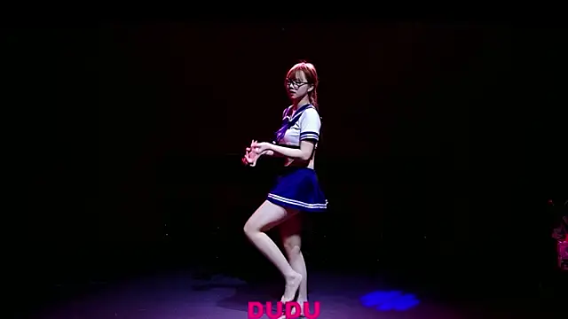 Snapshot of yznt-dudu chatting on October 2, 12:12 pm yznt-dudu online show from October 2, 12:12 pm