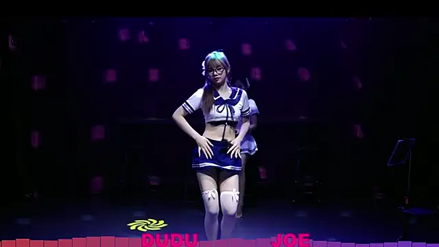 Snapshot of yznt-dudu chatting on October 18, 4:48 am yznt-dudu online show from October 18, 4:48 am