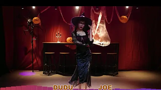 Snapshot of yznt-dudu chatting on October 29, 11:56 am yznt-dudu online show from October 29, 11:56 am