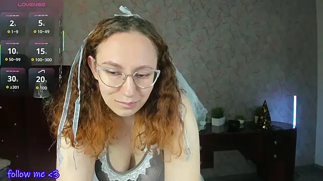 ellie coy  online show from November 1, 1:24 pm