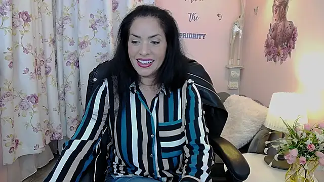 MyLovOne online show from November 2, 12:18 pm