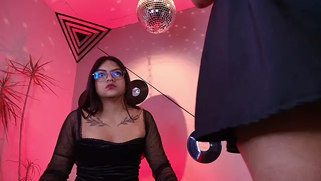 Lilith and Khloe online show from September 13, 11:21 am