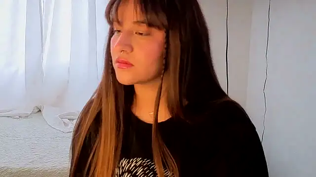 Snapshot of Linda_Bellucci chatting on September 29, 9:41 pm Linda Bellucci online show from September 29, 9:41 pm