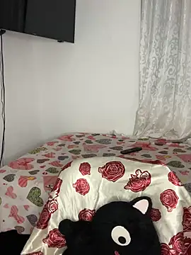 Snapshot of Linda_Bellucci chatting on October 11, 5:17 am Linda Bellucci online show from October 11, 5:17 am