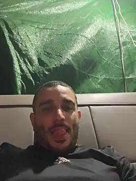 Diablo Negro   online show from December 14, 7:58 am