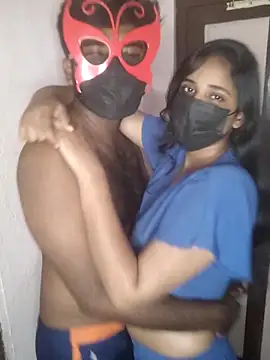 Snapshot of 00USER chatting on December 16, 10:04 pm 00USER online show from December 16, 10:04 pm