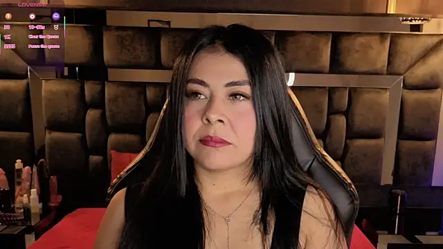 Aniajoness  online show from October 7, 3:58 am