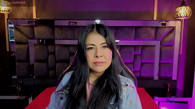 Aniajoness  online show from November 25, 3:39 am