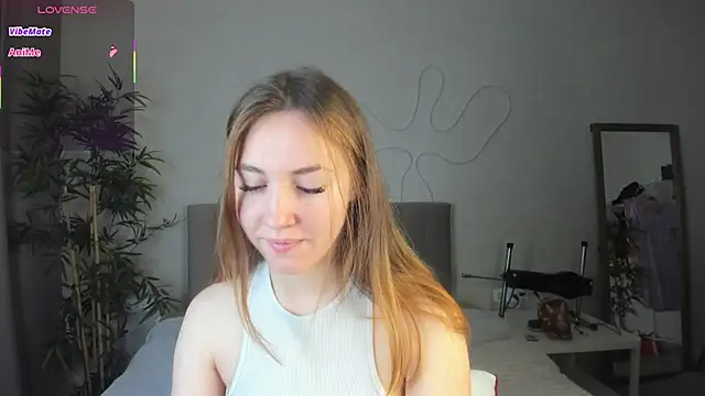 Luna G0ld online show from October 12, 11:04 pm