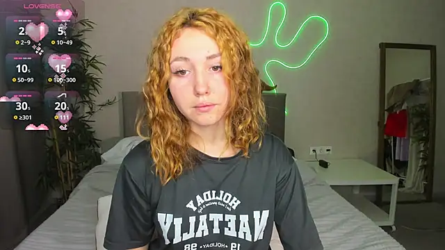 Luna G0ld online show from November 18, 12:27 am