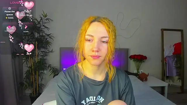 Luna G0ld online show from November 27, 12:02 am