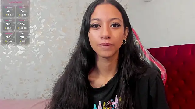 Snapshot of MegannBabby chatting on December 17, 8:26 pm MegannBabby online show from December 17, 8:26 pm