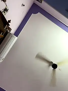 Snapshot of VVcouple chatting on September 29, 6:13 pm VVcouple online show from September 29, 6:13 pm