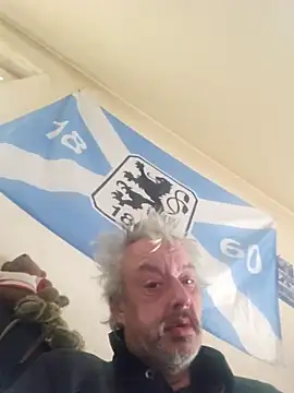 Snapshot of Fonse1860 chatting on November 30, 7:56 am Fonse1860 online show from November 30, 7:56 am