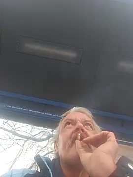 Snapshot of Fonse1860 chatting on December 5, 9:29 am Fonse1860 online show from December 5, 9:29 am