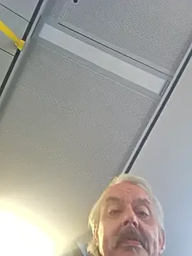 Snapshot of Fonse1860 chatting on December 16, 9:25 am Fonse1860 online show from December 16, 9:25 am