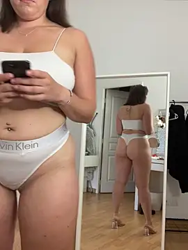 chloedlm5 online show from September 11, 10:04 am