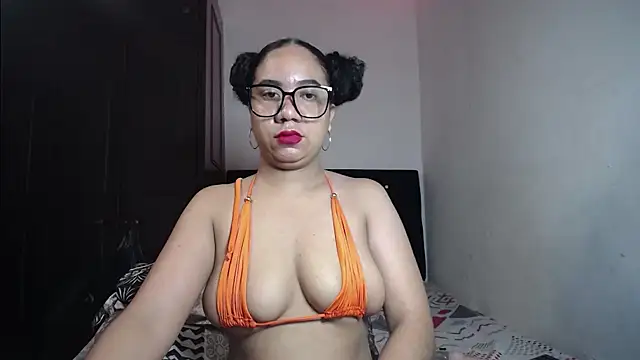 Kristynsmith online show from September 13, 10:31 pm