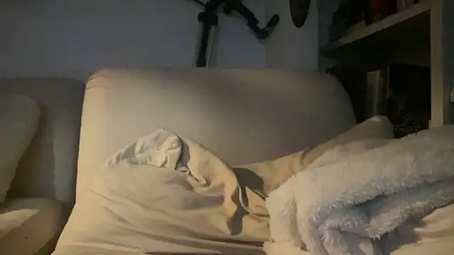 Snapshot of dddasani chatting on September 28, 1:16 pm dddasani online show from September 28, 1:16 pm