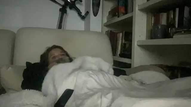 Snapshot of dddasani chatting on September 30, 5:01 am dddasani online show from September 30, 5:01 am