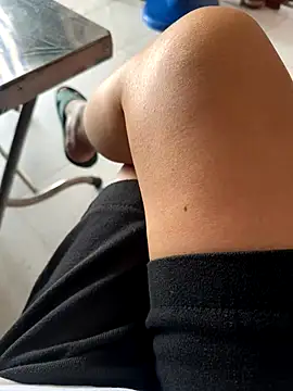 sharon-Hanna online show from November 22, 1:15 am