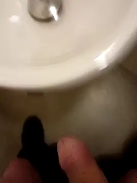 Snapshot of 69dagosto chatting on October 25, 3:58 am 69dagosto online show from October 25, 3:58 am