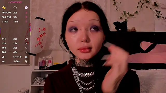 Lein Bone online show from October 2, 4:47 pm