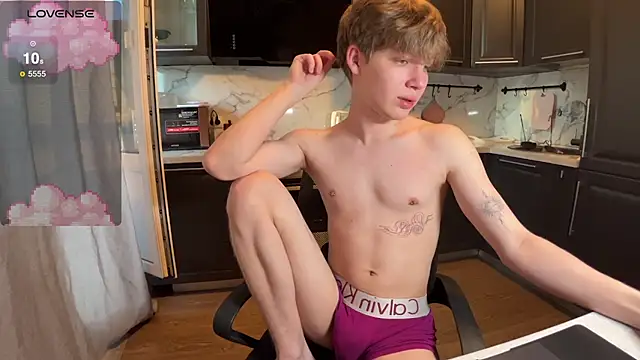 walter cute online show from September 8, 3:55 pm