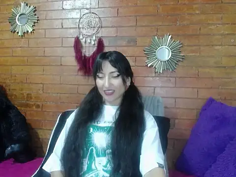 a miss online show from October 21, 10:32 pm