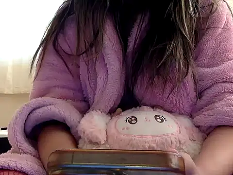 Snapshot of tutu101 chatting on December 20, 10:44 am tutu101 online show from December 20, 10:44 am