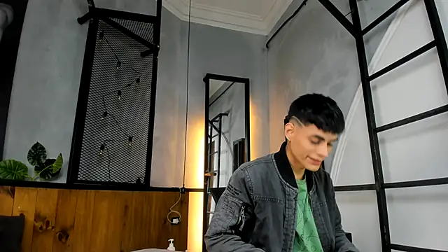 Dani mc1 online show from September 27, 11:15 am