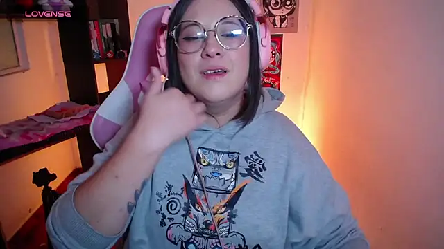 Snapshot of _Jaade_p_ chatting on December 18, 3:01 am Jaade p online show from December 18, 3:01 am