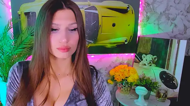 Mollyinyourmind online show from October 5, 5:11 pm