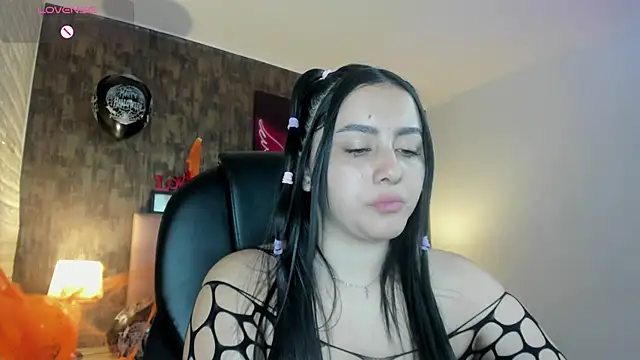 marian  stone online show from October 23, 6:28 pm