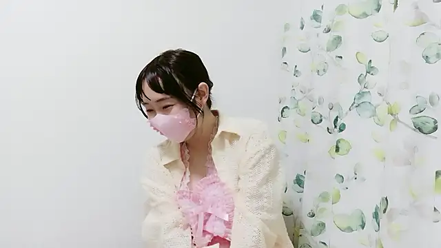 Snapshot of RenaFcup chatting on October 11, 1:42 pm RenaFcup online show from October 11, 1:42 pm