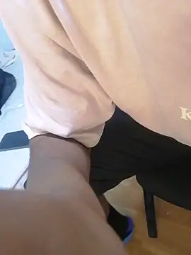 Snapshot of Amin_Dz-20 chatting on October 9, 12:19 am Amin Dz-20 online show from October 9, 12:19 am