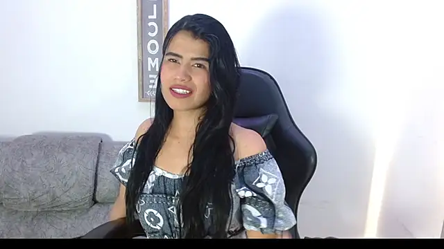 luna starr69 online show from September 27, 8:14 pm