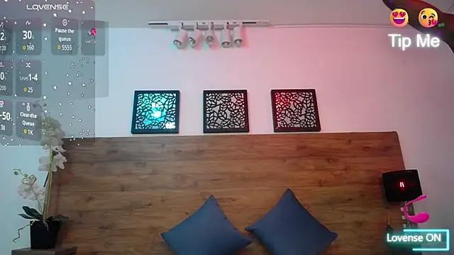 Snapshot of AlexandraCambell chatting on September 24, 7:39 pm AlexandraCambell online show from September 24, 7:39 pm