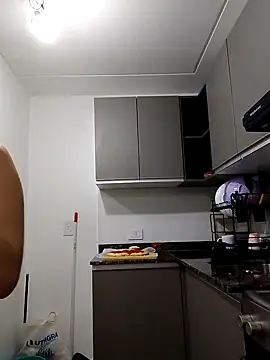 abrilour online show from October 1, 5:30 pm