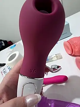 abrilour online show from October 17, 1:20 am