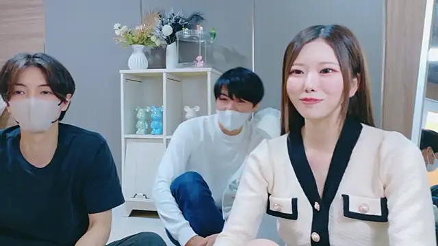 Reto-sama online show from November 3, 6:36 am