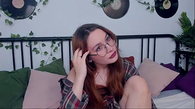 LanaAirlie online show from October 12, 10:03 am